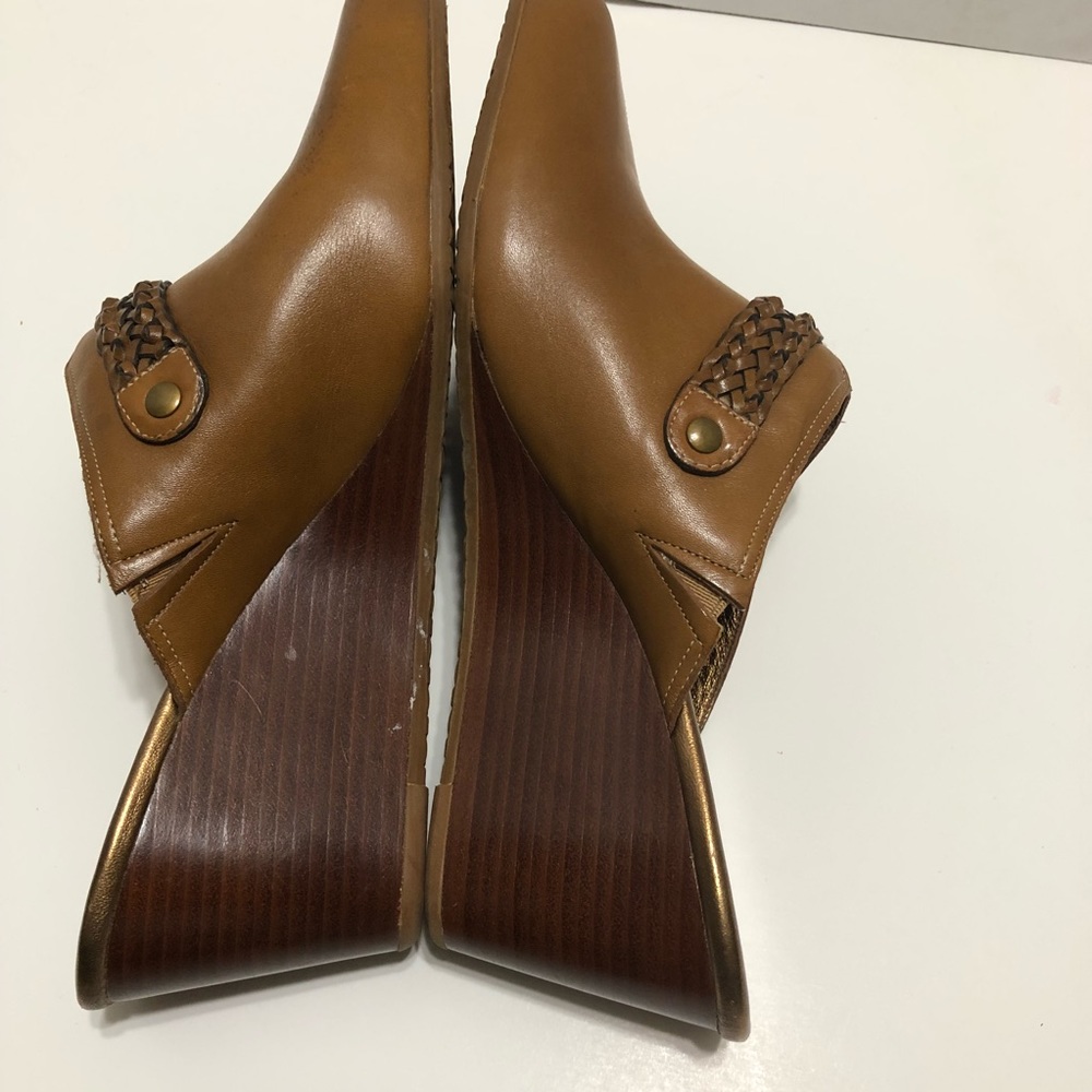 Cole Haan leather shoes size 9B - Picture 3 of 8
